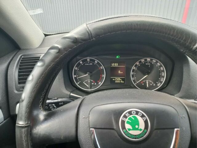 Шкода Октавия 2009 в Мукачеве на Automoto.ua Серый Шкода Октавия, объемом двигателя 0 л и пробегом 219 тыс. км за 7500 $, фото 7 на Automoto.ua