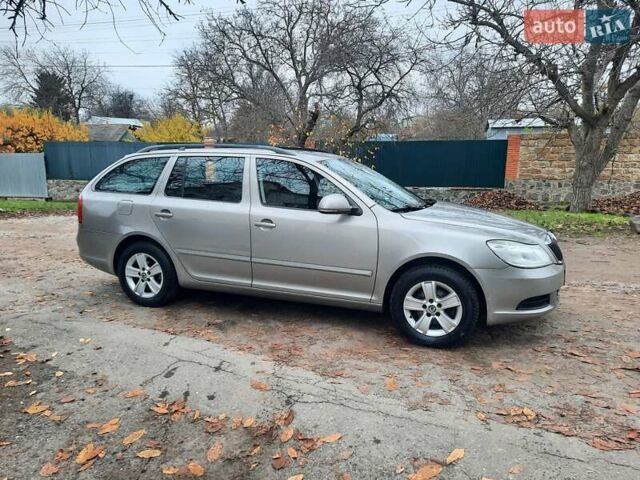 Серый Шкода Октавия, объемом двигателя 1.6 л и пробегом 250 тыс. км за 7550 $, фото 13 на Automoto.ua