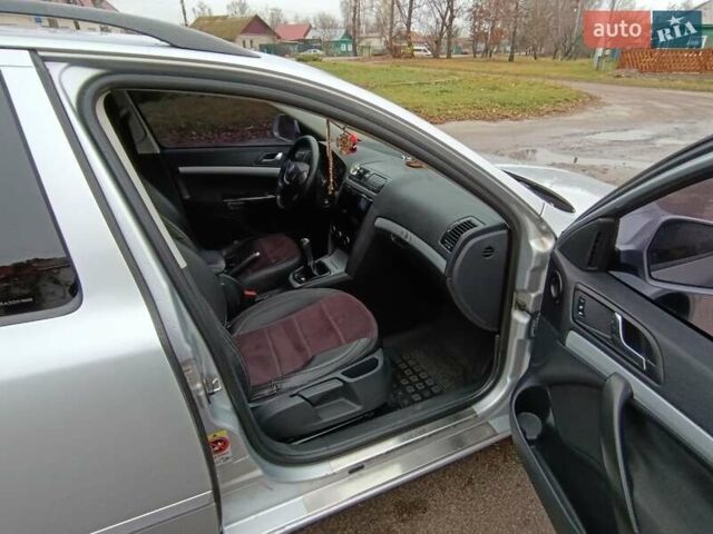 Серый Шкода Октавия, объемом двигателя 1.6 л и пробегом 314 тыс. км за 6999 $, фото 4 на Automoto.ua