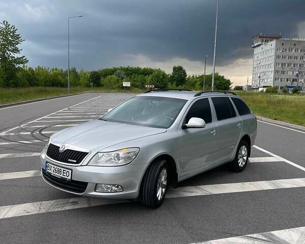 Серый Шкода Октавия, объемом двигателя 1.6 л и пробегом 145 тыс. км за 7800 $, фото 4 на Automoto.ua