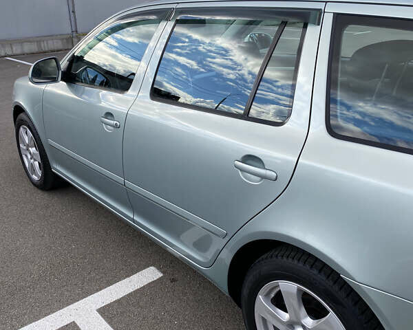 Сірий Шкода Октавія, об'ємом двигуна 1.8 л та пробігом 230 тис. км за 7100 $, фото 14 на Automoto.ua