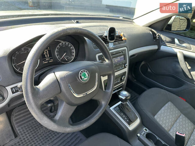 Серый Шкода Октавия, объемом двигателя 1.39 л и пробегом 221 тыс. км за 6700 $, фото 7 на Automoto.ua