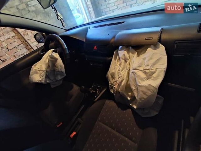 Сірий Шкода Октавія, об'ємом двигуна 1.6 л та пробігом 211 тис. км за 3800 $, фото 3 на Automoto.ua