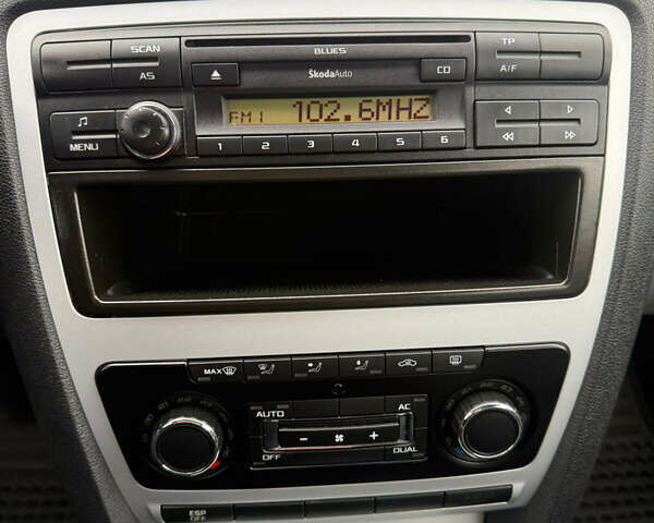 Сірий Шкода Октавія, об'ємом двигуна 1.6 л та пробігом 176 тис. км за 8999 $, фото 27 на Automoto.ua