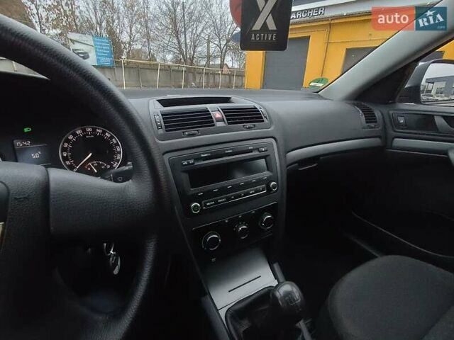 Серый Шкода Октавия, объемом двигателя 1.6 л и пробегом 199 тыс. км за 6900 $, фото 14 на Automoto.ua