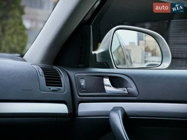 Сірий Шкода Октавія, об'ємом двигуна 1.39 л та пробігом 274 тис. км за 7200 $, фото 39 на Automoto.ua