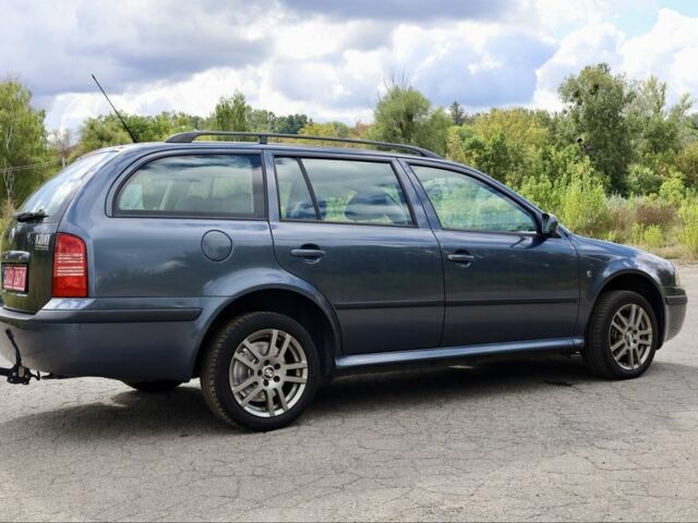 Серый Шкода Октавия, объемом двигателя 1.6 л и пробегом 199 тыс. км за 6400 $, фото 5 на Automoto.ua