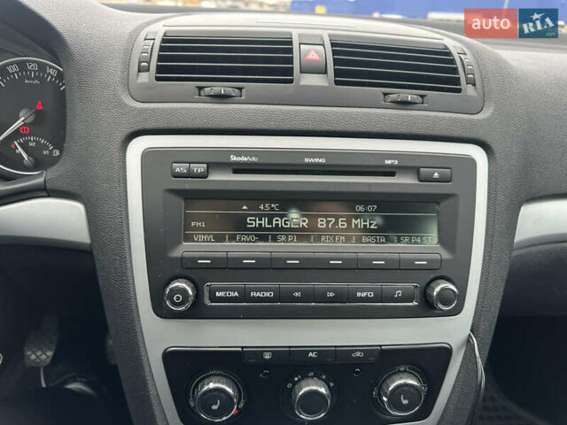 Сірий Шкода Октавія, об'ємом двигуна 1.6 л та пробігом 168 тис. км за 7250 $, фото 24 на Automoto.ua