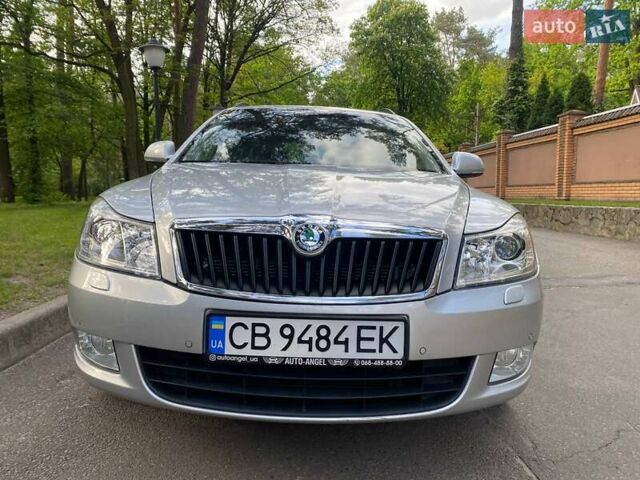Серый Шкода Октавия, объемом двигателя 1.8 л и пробегом 185 тыс. км за 9999 $, фото 1 на Automoto.ua