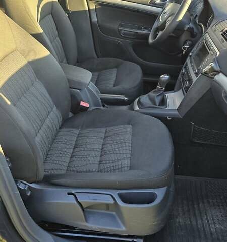 Серый Шкода Октавия, объемом двигателя 1.6 л и пробегом 221 тыс. км за 6999 $, фото 17 на Automoto.ua