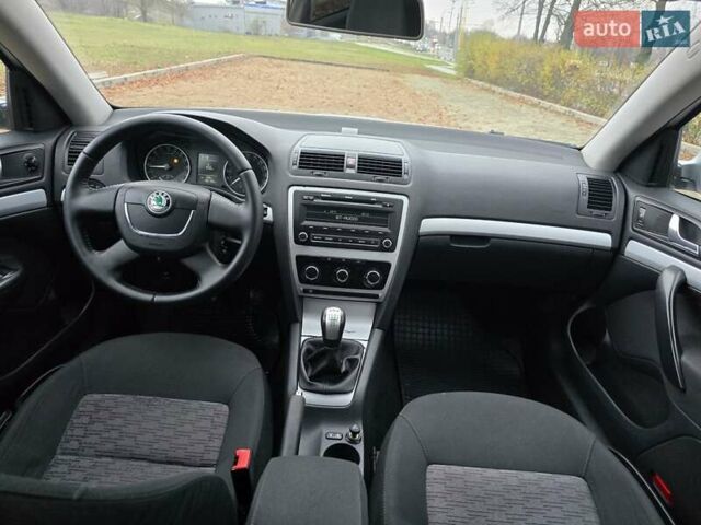 Сірий Шкода Октавія, об'ємом двигуна 1.9 л та пробігом 180 тис. км за 6700 $, фото 17 на Automoto.ua