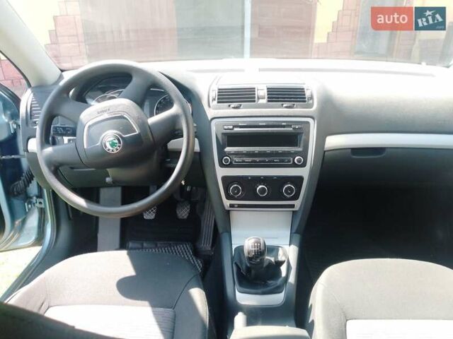 Серый Шкода Октавия, объемом двигателя 1.8 л и пробегом 138 тыс. км за 7600 $, фото 13 на Automoto.ua