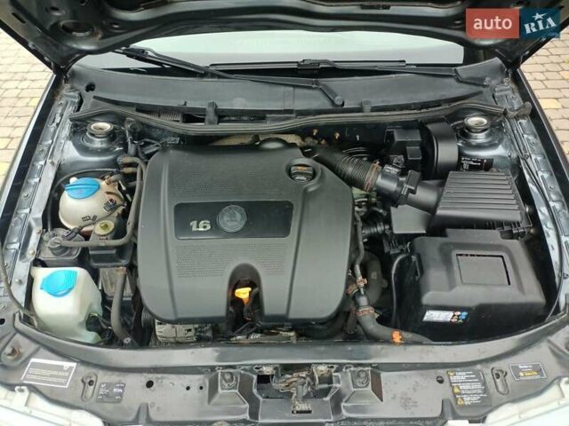 Серый Шкода Октавия, объемом двигателя 1.6 л и пробегом 224 тыс. км за 5999 $, фото 2 на Automoto.ua