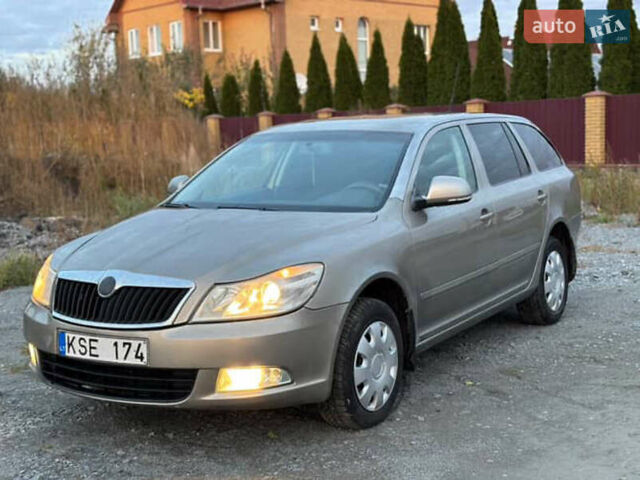Шкода Октавія 2009 у Києві на Automoto.ua Сірий Шкода Октавія, об'ємом двигуна 1.9 л та пробігом 400 тис. км за 3150 $, фото 2 на Automoto.ua