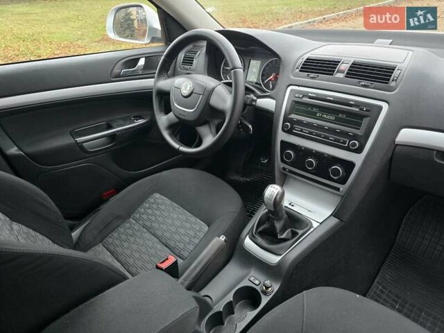 Серый Шкода Октавия, объемом двигателя 1.9 л и пробегом 180 тыс. км за 6700 $, фото 22 на Automoto.ua