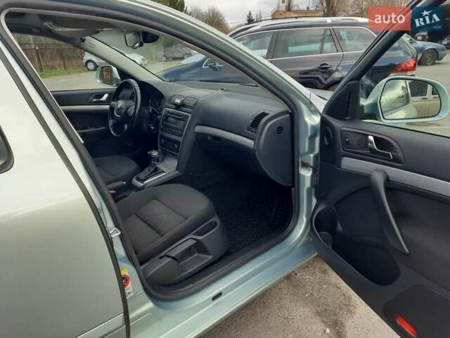 Серый Шкода Октавия, объемом двигателя 1.4 л и пробегом 240 тыс. км за 7199 $, фото 39 на Automoto.ua