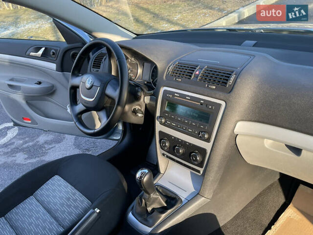 Серый Шкода Октавия, объемом двигателя 1.6 л и пробегом 157 тыс. км за 8499 $, фото 56 на Automoto.ua
