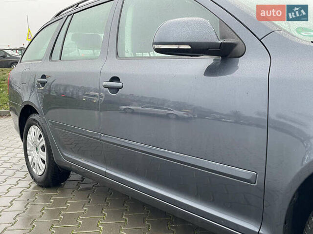Серый Шкода Октавия, объемом двигателя 1.6 л и пробегом 181 тыс. км за 8888 $, фото 58 на Automoto.ua