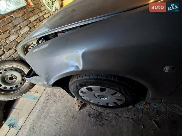 Сірий Шкода Октавія, об'ємом двигуна 1.6 л та пробігом 211 тис. км за 3800 $, фото 6 на Automoto.ua