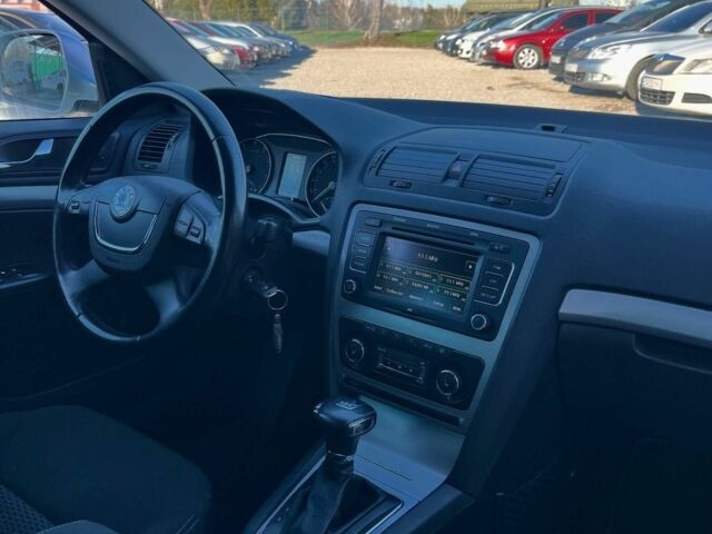 Сірий Шкода Октавія, об'ємом двигуна 0 л та пробігом 185 тис. км за 7400 $, фото 9 на Automoto.ua