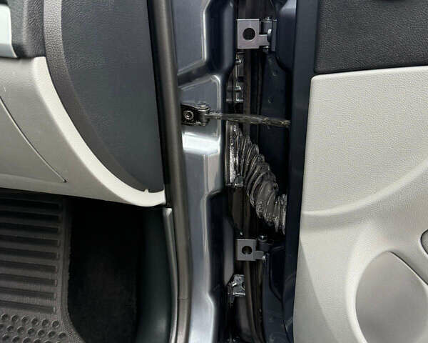 Сірий Шкода Октавія, об'ємом двигуна 1.6 л та пробігом 176 тис. км за 8999 $, фото 76 на Automoto.ua