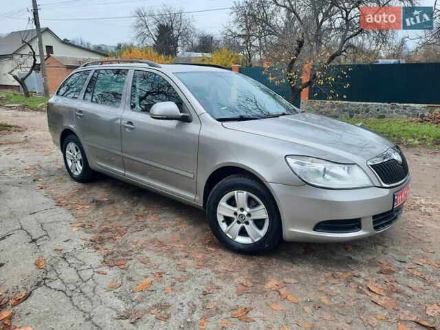 Серый Шкода Октавия, объемом двигателя 1.6 л и пробегом 250 тыс. км за 7370 $, фото 4 на Automoto.ua