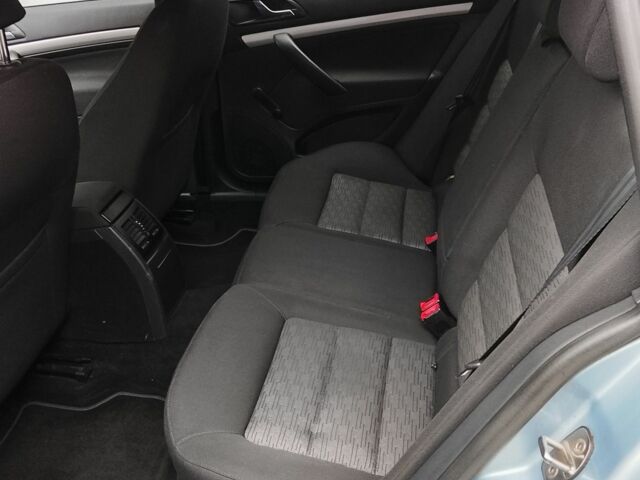 Сірий Шкода Октавія, об'ємом двигуна 0 л та пробігом 205 тис. км за 7100 $, фото 10 на Automoto.ua