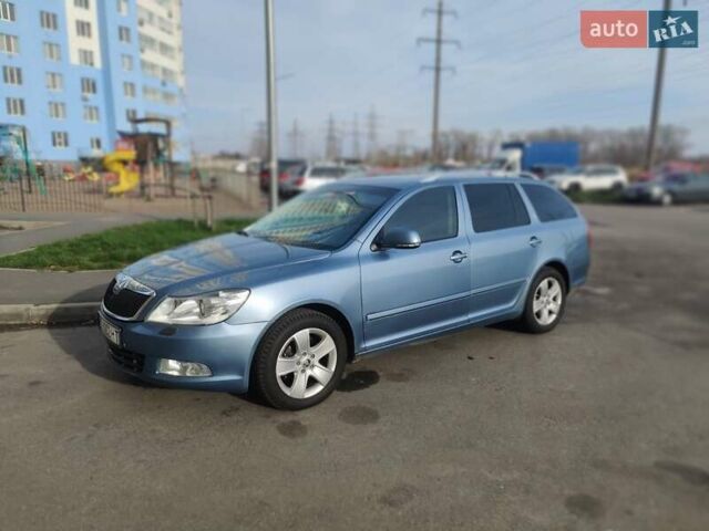 Сірий Шкода Октавія, об'ємом двигуна 1.39 л та пробігом 263 тис. км за 7200 $, фото 1 на Automoto.ua