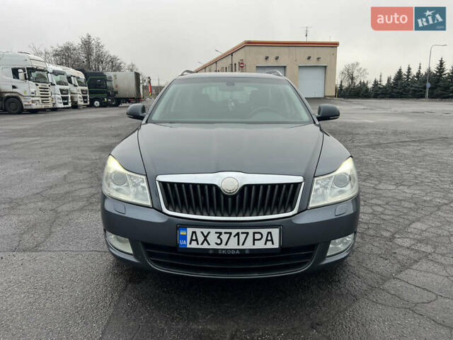 Серый Шкода Октавия, объемом двигателя 1.39 л и пробегом 222 тыс. км за 7500 $, фото 2 на Automoto.ua