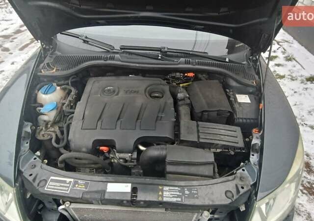Сірий Шкода Октавія, об'ємом двигуна 1.6 л та пробігом 280 тис. км за 7800 $, фото 8 на Automoto.ua