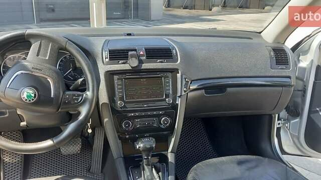 Серый Шкода Октавия, объемом двигателя 1.97 л и пробегом 313 тыс. км за 9000 $, фото 33 на Automoto.ua