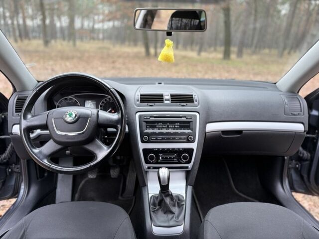 Сірий Шкода Октавія, об'ємом двигуна 1.8 л та пробігом 220 тис. км за 8200 $, фото 19 на Automoto.ua