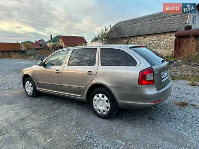 Шкода Октавія 2009 у Києві на Automoto.ua Сірий Шкода Октавія, об'ємом двигуна 1.9 л та пробігом 400 тис. км за 3150 $, фото 3 на Automoto.ua