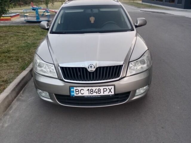 Серый Шкода Октавия, объемом двигателя 1.6 л и пробегом 270 тыс. км за 5600 $, фото 5 на Automoto.ua