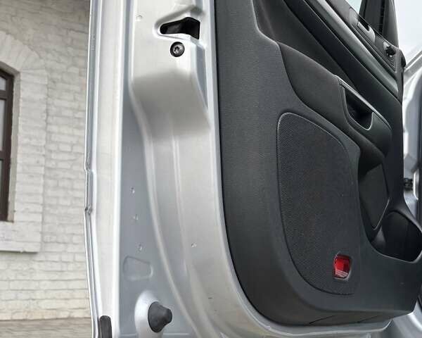 Сірий Шкода Октавія, об'ємом двигуна 1.6 л та пробігом 237 тис. км за 7990 $, фото 70 на Automoto.ua
