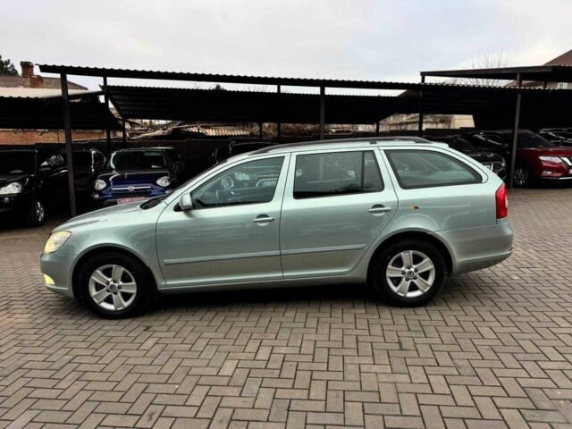 Серый Шкода Октавия, объемом двигателя 1.4 л и пробегом 229 тыс. км за 8000 $, фото 5 на Automoto.ua