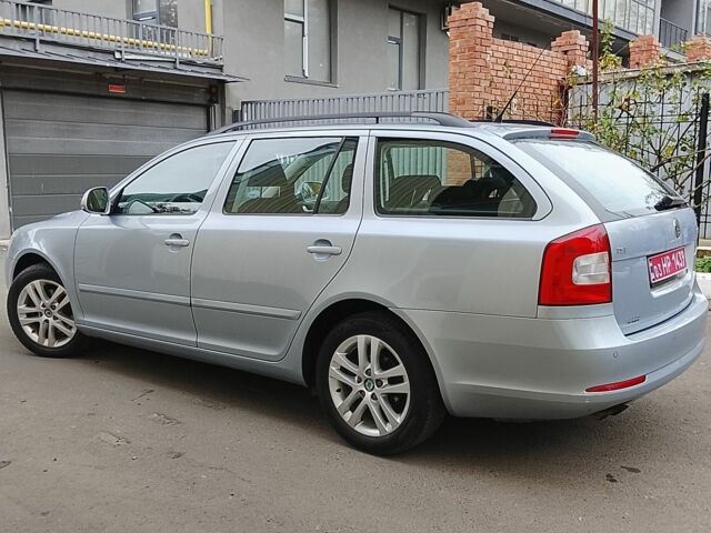 Сірий Шкода Октавія, об'ємом двигуна 0 л та пробігом 205 тис. км за 7100 $, фото 3 на Automoto.ua