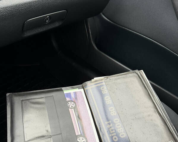 Серый Шкода Октавия, объемом двигателя 1.6 л и пробегом 205 тыс. км за 4750 $, фото 48 на Automoto.ua