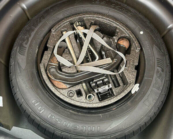 Сірий Шкода Октавія, об'ємом двигуна 1.6 л та пробігом 176 тис. км за 8999 $, фото 44 на Automoto.ua