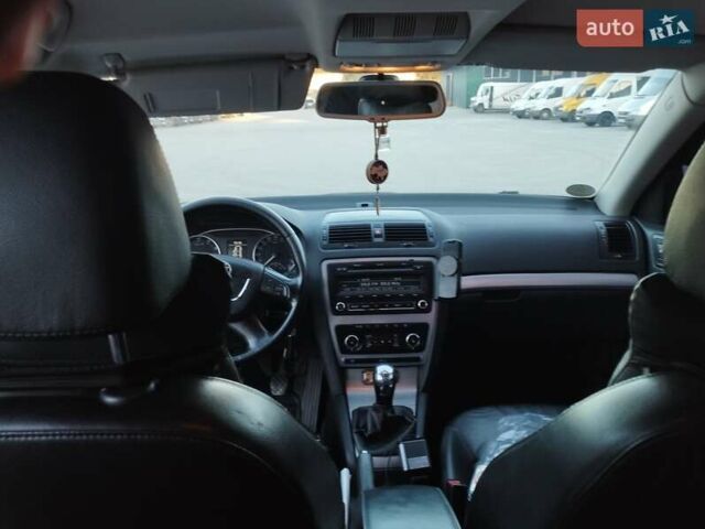 Серый Шкода Октавия, объемом двигателя 1.8 л и пробегом 271 тыс. км за 7400 $, фото 25 на Automoto.ua