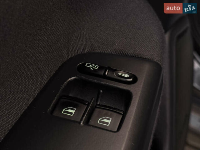 Сірий Шкода Октавія, об'ємом двигуна 1.6 л та пробігом 139 тис. км за 6600 $, фото 22 на Automoto.ua