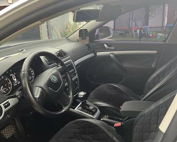 Сірий Шкода Октавія, об'ємом двигуна 1.8 л та пробігом 252 тис. км за 7700 $, фото 5 на Automoto.ua