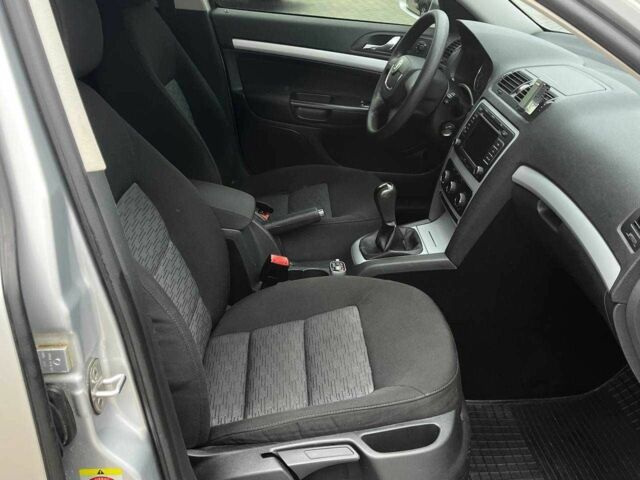 Серый Шкода Октавия, объемом двигателя 1.6 л и пробегом 188 тыс. км за 6900 $, фото 12 на Automoto.ua