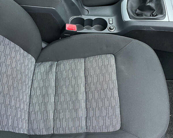 Серый Шкода Октавия, объемом двигателя 1.6 л и пробегом 181 тыс. км за 8999 $, фото 35 на Automoto.ua