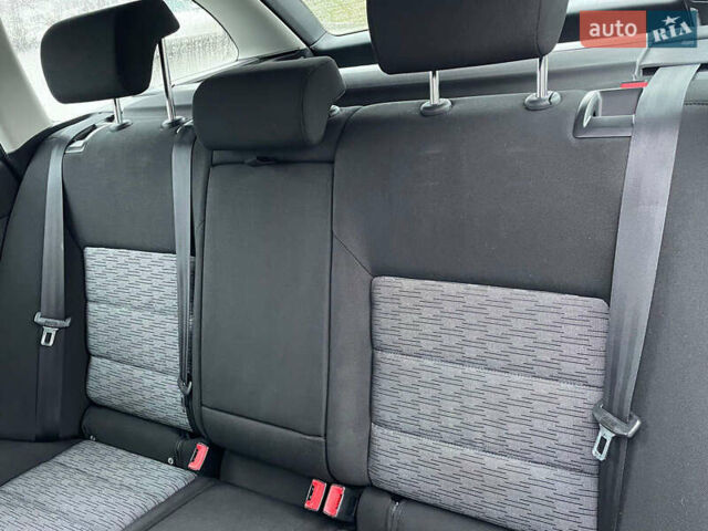 Серый Шкода Октавия, объемом двигателя 1.6 л и пробегом 181 тыс. км за 8888 $, фото 147 на Automoto.ua