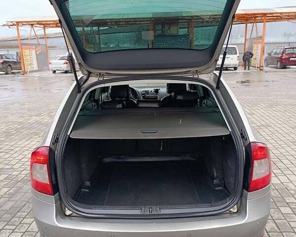 Сірий Шкода Октавія, об'ємом двигуна 1.6 л та пробігом 280 тис. км за 6300 $, фото 9 на Automoto.ua