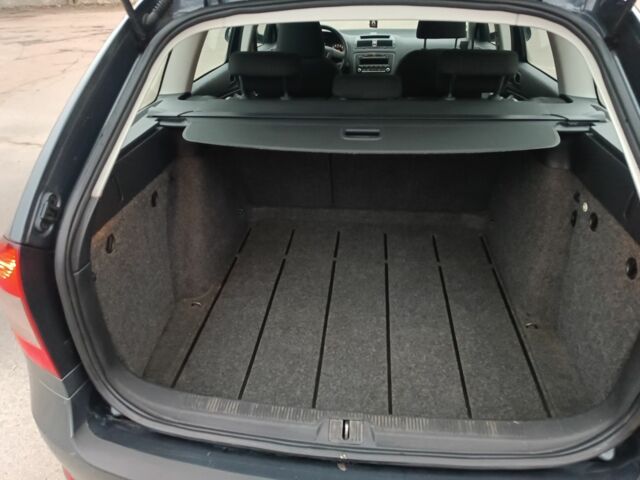 Серый Шкода Октавия, объемом двигателя 1.6 л и пробегом 198 тыс. км за 6900 $, фото 6 на Automoto.ua