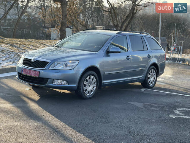 Серый Шкода Октавия, объемом двигателя 1.6 л и пробегом 157 тыс. км за 8499 $, фото 2 на Automoto.ua