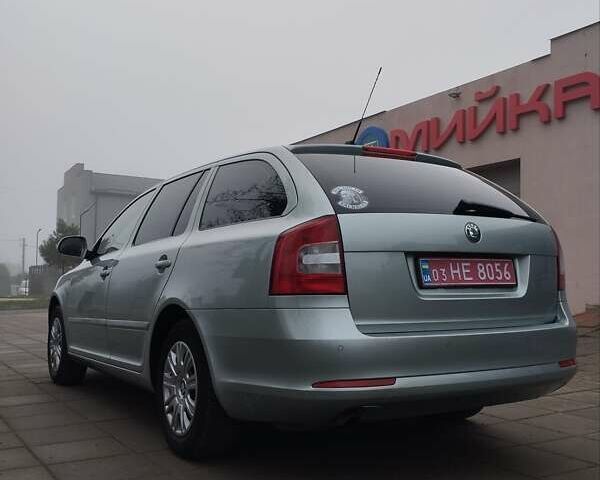 Серый Шкода Октавия, объемом двигателя 1.6 л и пробегом 251 тыс. км за 8300 $, фото 10 на Automoto.ua