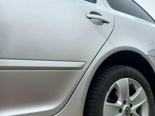 Шкода Октавия 2009 в Лубнах на Automoto.ua Серый Шкода Октавия, объемом двигателя 2 л и пробегом 319 тыс. км за 7800 $, фото 12 на Automoto.ua